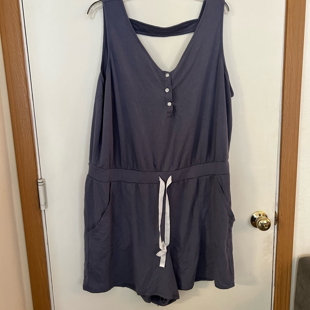 Sleep by cacqui lane Bryant 22/24 stretchy sleep romper
